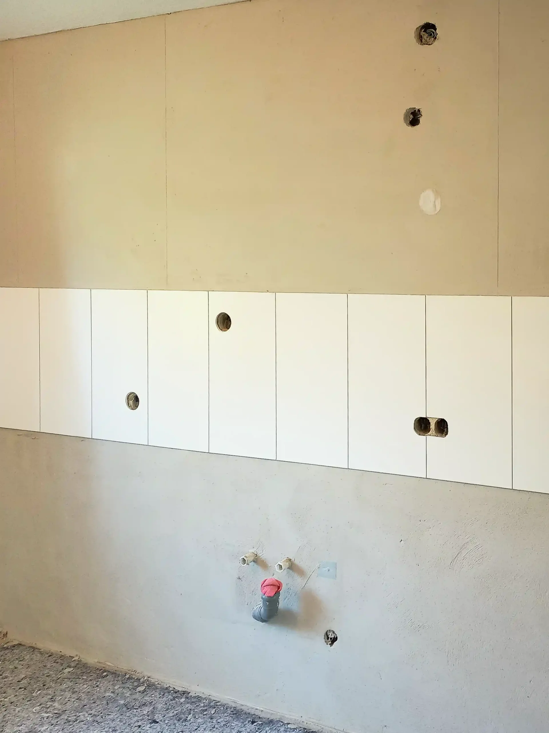 Fachgerechte Gipsputzarbeiten in einer Küche in Alheim-Heinebach/Andre Franz Bau