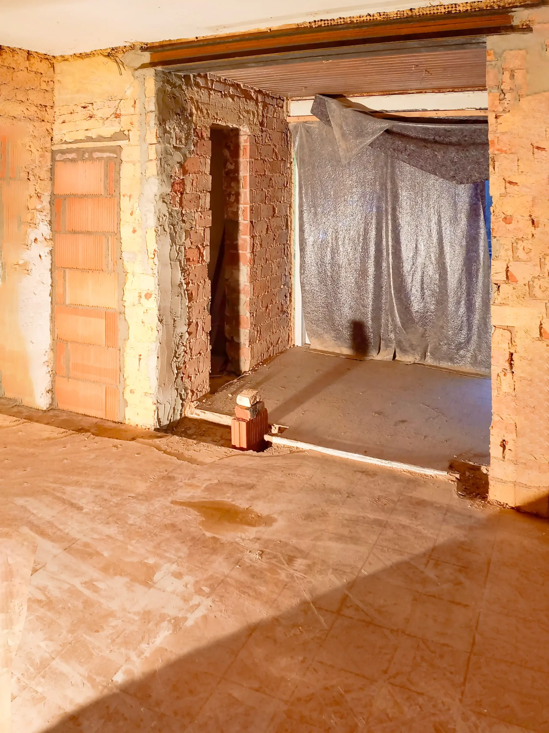 Eingebauter Stahlträger zur Lastabtragung nach einem Wanddurchbruch in Rotenburg-Lispenhausen – durch André Franz Bau